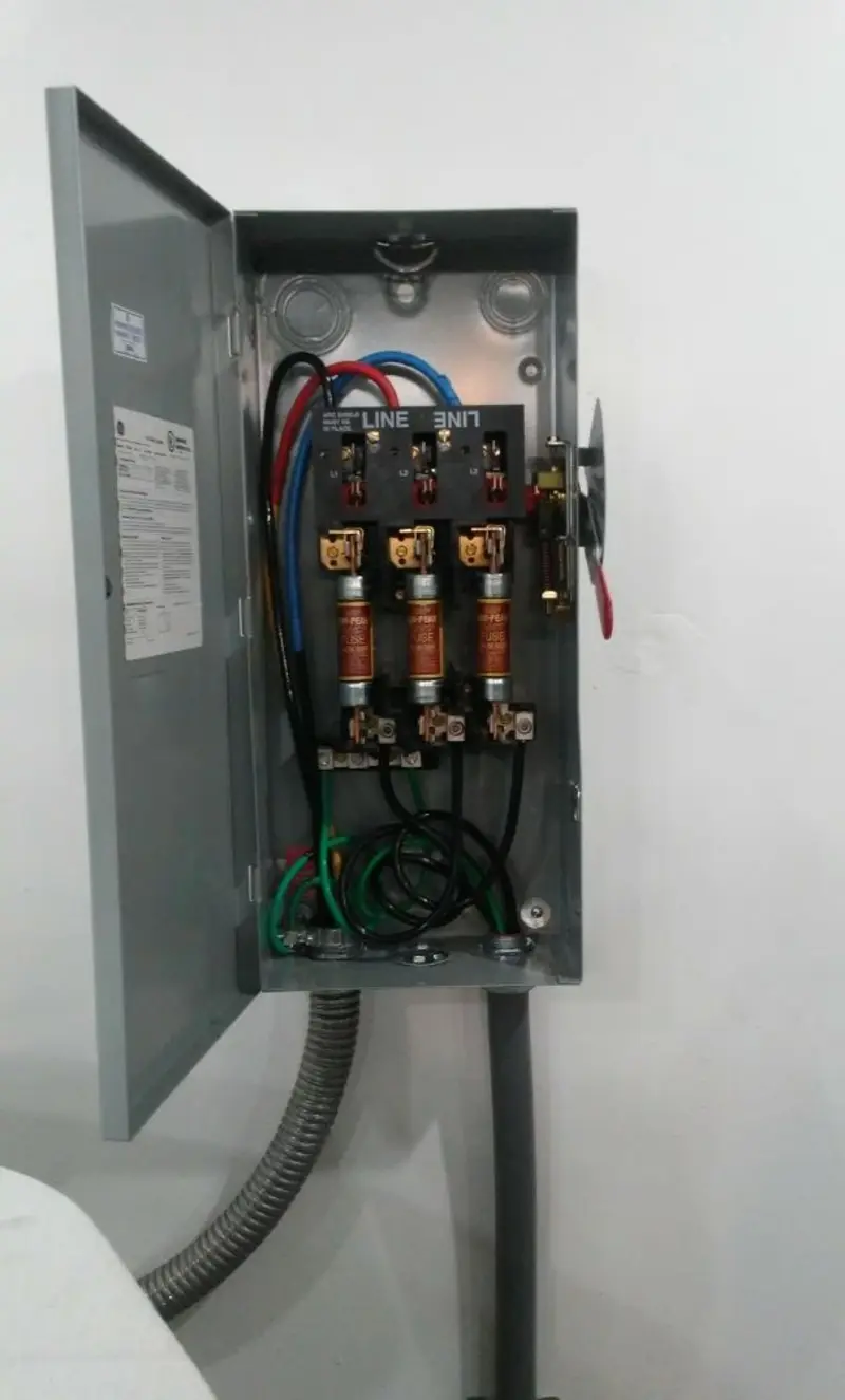 Three-phase disconnect switch installed for Electrical Wiring & Rewiring in Kerrville